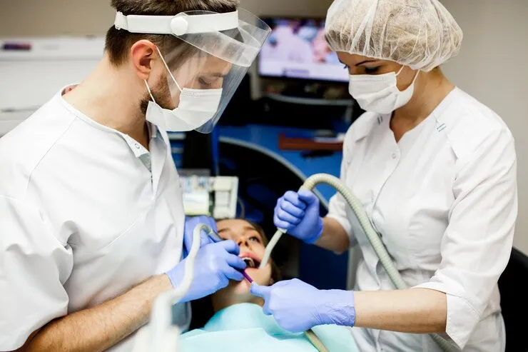 رشته دندانپزشکی در فرانسه